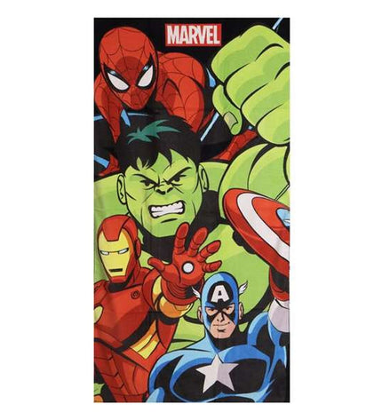 The Avengers strandhanddoek, 70x140 cm, featuring superhero designs, ideal for bathroom or beach use.