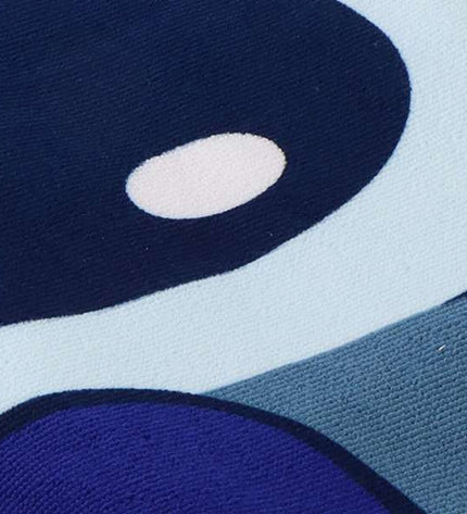 Blue Stitch Strandhanddoek towel with stitched design, ideal for bathroom or kitchen use, displayed flat on a white background.