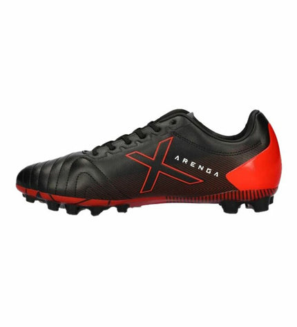 Adult Munich Arenga 310 football shoes for outdoor sports, featuring a sleek design and sturdy sole for soccer play.