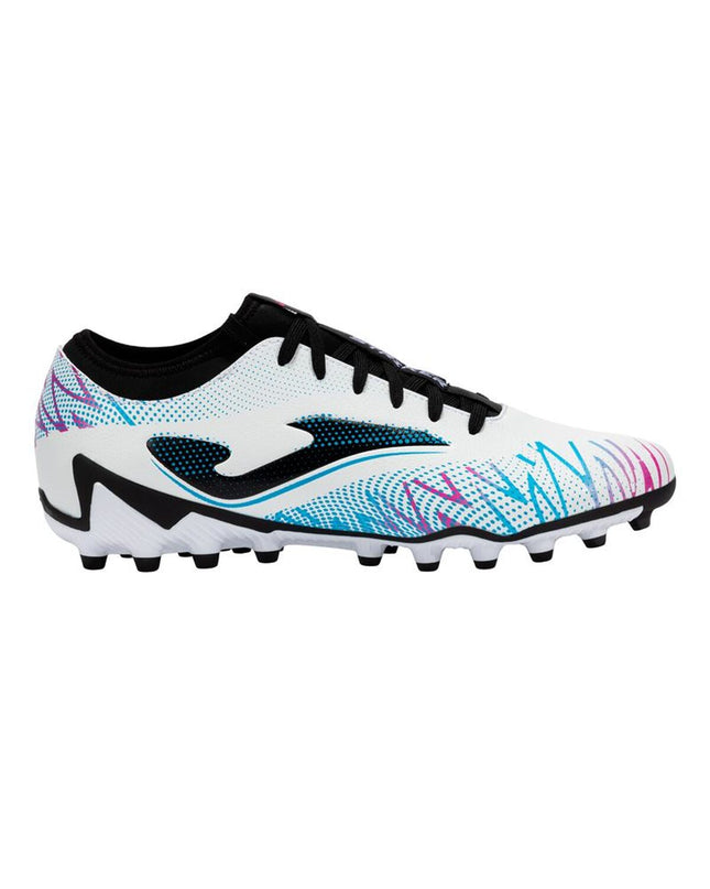 White Joma Sport Striker 2502 adult football shoes with sporty design for outdoor soccer.