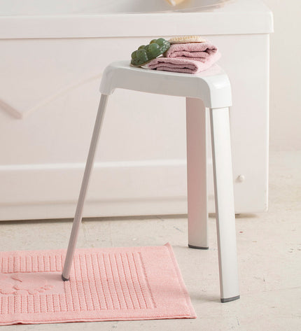 Lifetime Kruk Lifetime Wit bathroom stool, 25x29x45 cm, white plastic seat with wooden legs for bathroom or home use.