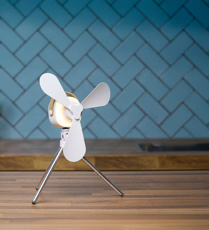 Lifetime Tafelventilator in white, compact 28x28x34 cm portable fan for home use, ideal for cooling and air circulation.
