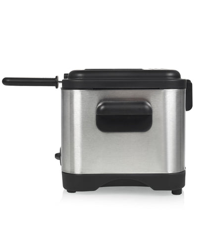 Princess mini fry machine in stainless steel with 1.5L capacity and 1000W power, ideal for home cooking.