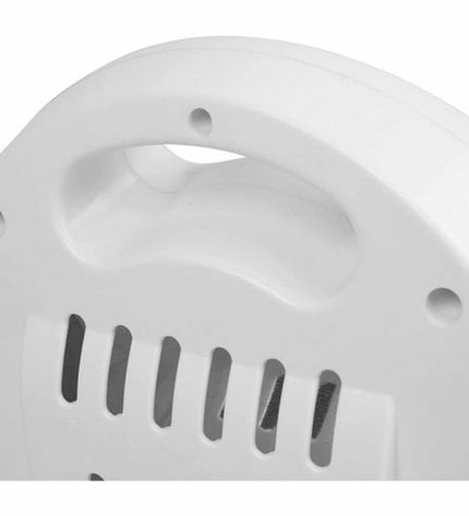 Tristar KA-5128 white portable electric heater with 800W power, designed for home heating and cooling.