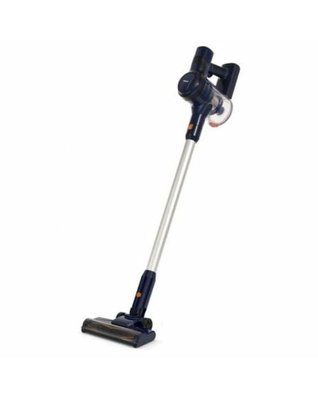 Tristar SZ-2360 steel stofzuiger with 150W power, showing its compact design and adjustable nozzle for home cleaning.