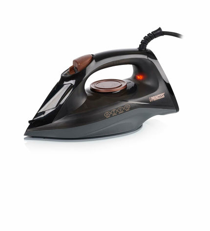 Princess Stoomijzer 01.322890.01.001 in zwart with 2600W power, shown with ceramic soleplate and ergonomic handle.