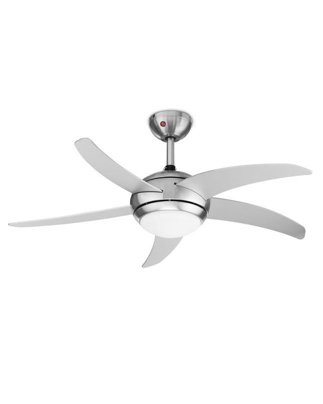 Silver Tristar ceiling fan VE-5815VENTILADORDETECHO for home cooling, mounted on ceiling in a modern room setting