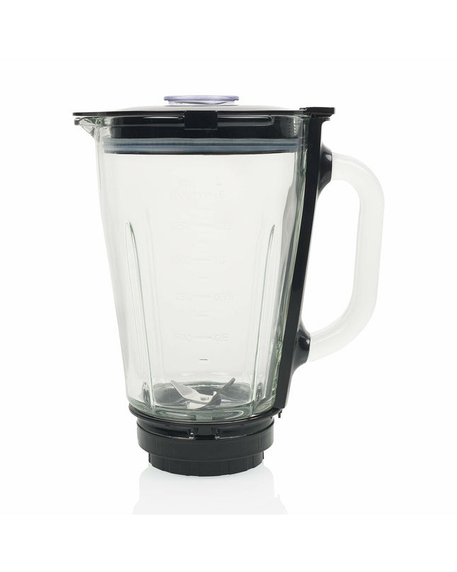 Tristar BL-4477 black 500W hand mixer with beaters, compact design for home cooking and baking.