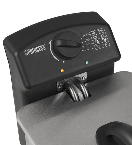 Princess 182642 black deep fryer with 2000W power and 4L capacity, suitable for home cooking and small electric kitchen appliances.