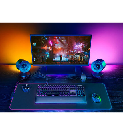 Razer gaming keyboard and mouse set with black design, featuring illuminated keys and ergonomic gaming mouse, plug and play for consoles.