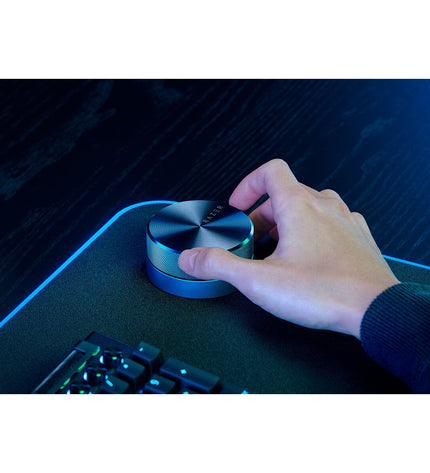 Razer gaming keyboard and mouse set for plug-and-play consoles, with illuminated keys and ergonomic design.