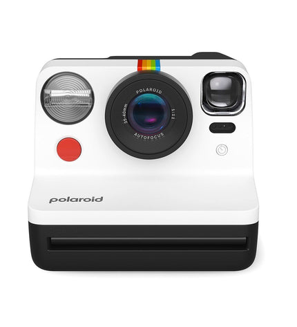 Polaroid Instant Fotocamera 009072 with compact size, showcasing its front view and design features for photography enthusiasts.