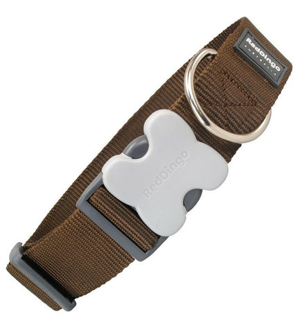 Red Dingo dog collar in brown with adjustable straps, 4 x 50-80 cm, made for pets and durable for everyday wear.