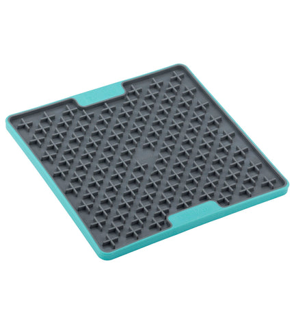 Turkoois Lickimat dog feeding tray made of polypropylene and TPR, designed for dogs to lick and enjoy treats.