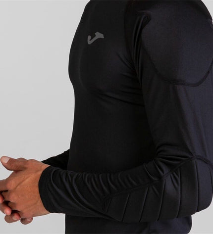 Joma Sport men's long sleeve football T-shirt in black with breathable fabric, designed for sport and outdoor activities.