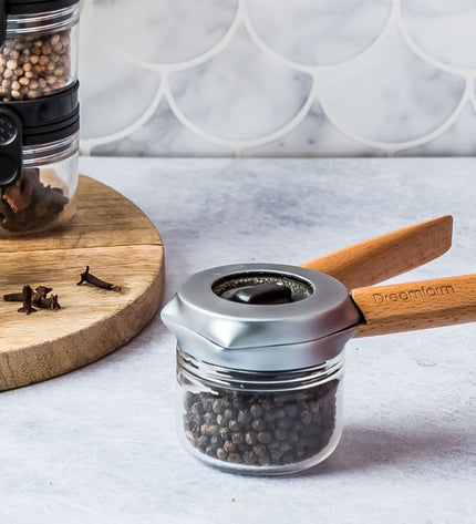 "Ortwo Herb Grinder"