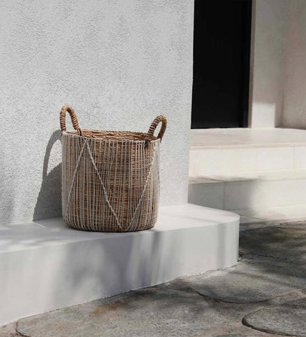 The Straight Stitched Macrame Basket - M
