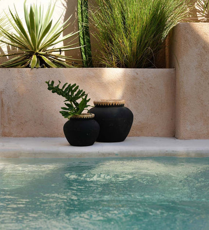 The Styly Vase - Black Natural - S