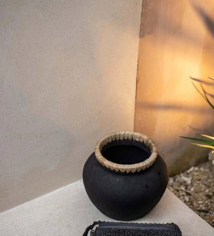 The Styly Vase - Black Natural - S