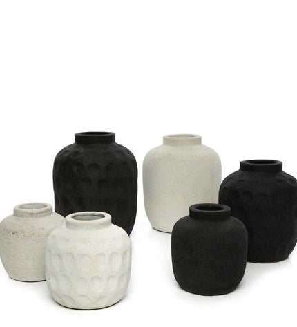 The Trendy Vase - Black - M
