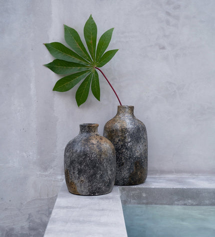The Classy Vase - Antique Grey - L