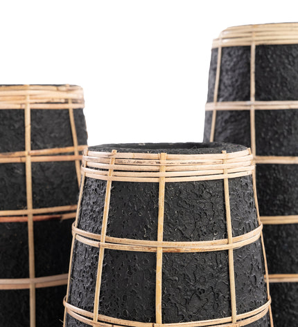 The Cutie Vase - Black Natural - L