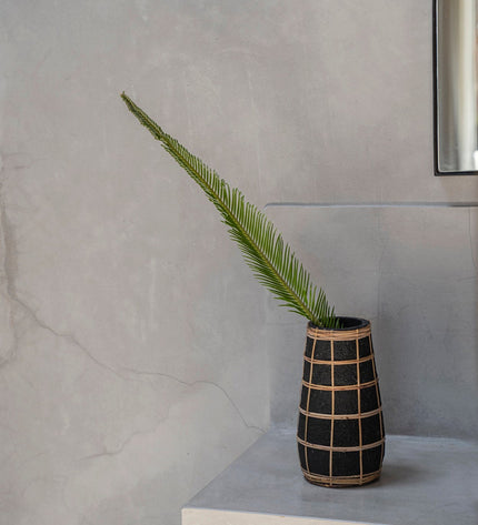 The Cutie Vase - Black Natural - M