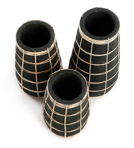 The Cutie Vase - Black Natural - S