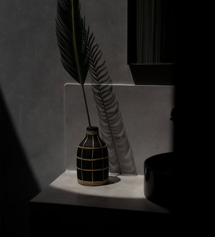 The Whoopy Vase - Black Natural - L