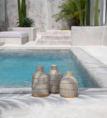 The Whoopy Vase - Concrete Natural - M