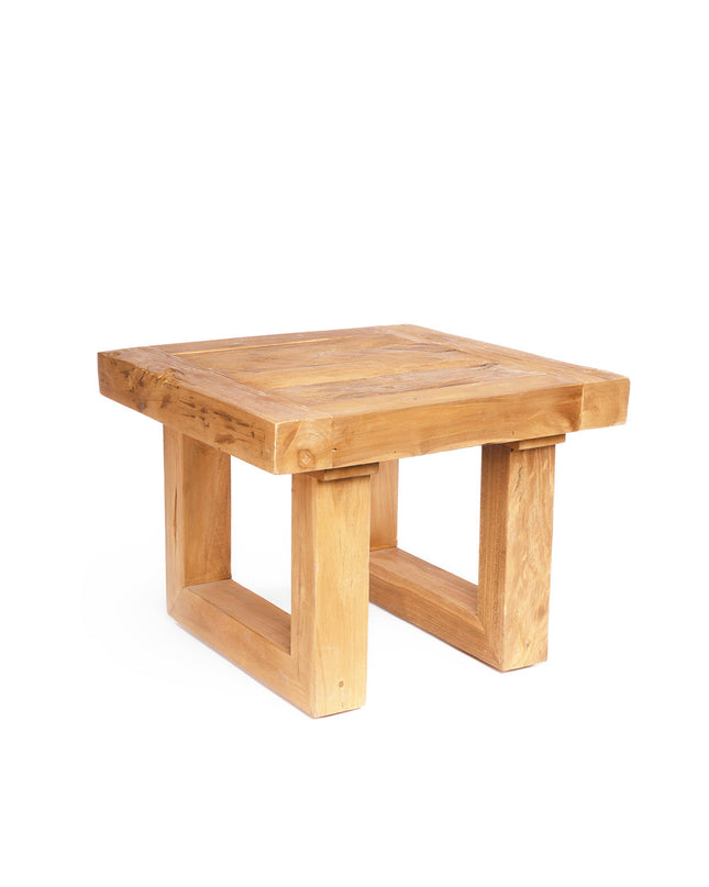 De bijzettafel van gerecycled teakhout - naturel