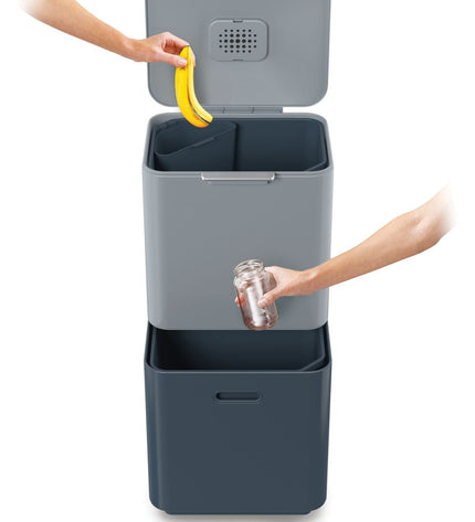 Totem Max 60-liter Trash Can Editions Sky
