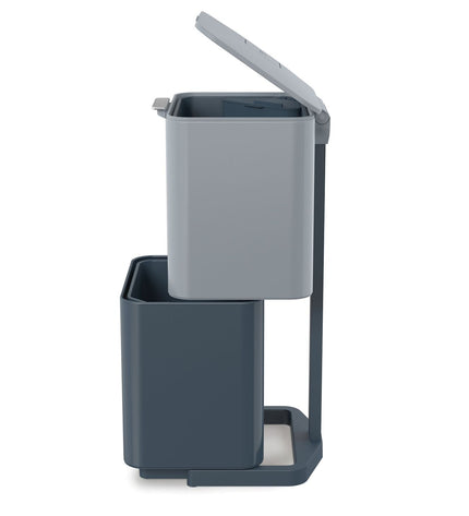 Totem Max 60-liter Trash Can Editions Sky