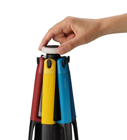 Elevate Carousel with 6 Kitchen Utensils