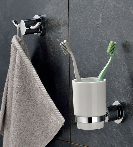 Makira Toilet Brush with Holder