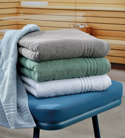 Leonora Bath Towel Fog Blue 90x200 cm