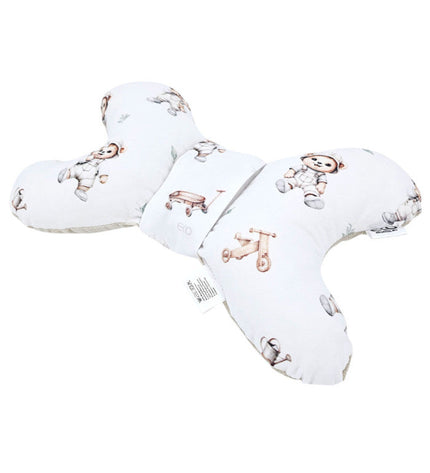 Butterfly pillow Gardener Bear