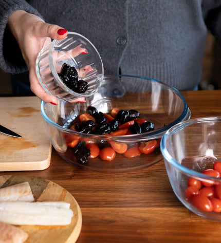 Essentials Round Bowl with Lid Set of 3 Pieces