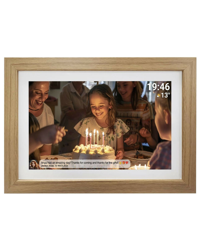 Digital photo frame by Denver Electronics PFF-1543LW displaying a colorful image on a sleek black screen.
