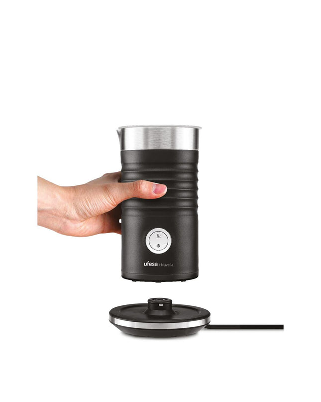 UFESA Melkopschuimer 71606200 in stainless steel, compact electric device for foaming milk, ideal for home kitchen use.