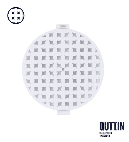 Quttin CELOSIA Taartsjabloon set with 6 baking molds for cakes and desserts, shown in a kitchen baking scene.