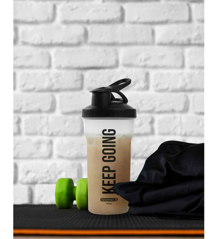 Set of 12 Bewinner 700 ml water bottles for sports, outdoor activities, camping, and hiking, featuring durable design.