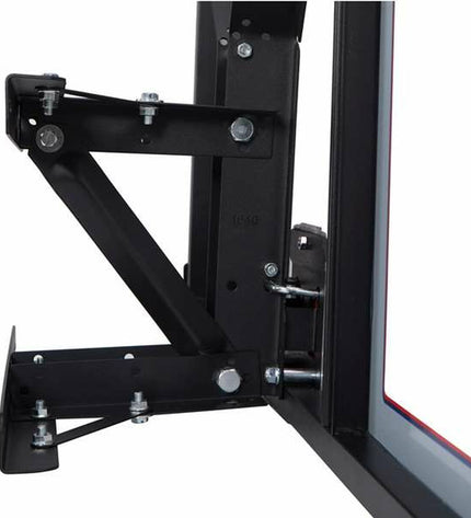 Lifetime basketball hoop with a 121 cm diameter backboard, designed for outdoor sports and basketball games.