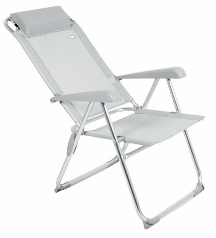Aktive vouwbare grijze sportstoel voor outdoor kamperen en wandelen, 44 x 55 x 101 cm, zonder achtergrond.
