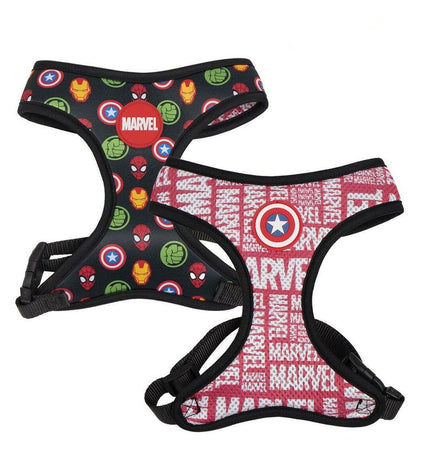 Marvel red reversible dog harness in size S/M with adjustable straps, featuring a Marvel superhero design and padded comfort.