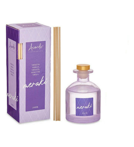 Acorde Parfum Sticks Acorde Paars 250 ml set of 6 for home decor and fragrance with purple reed diffuser sticks in a decorative container.