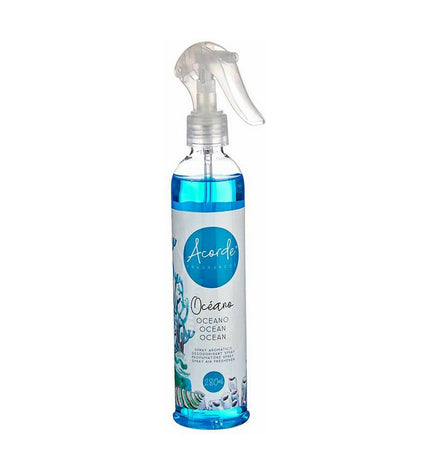 Acorde Oceaan air freshener spray bottle with 280 ml capacity, displayed alongside multiple spray bottles for home and kitchen use.