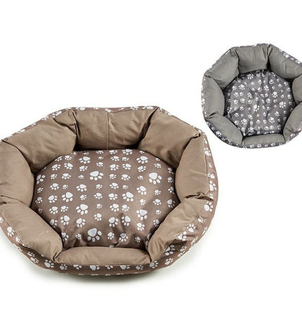 Set of six Mascow pet beds in beige, 56x45x15 cm, designed for dogs, featuring soft fabric and cozy sleeping areas.