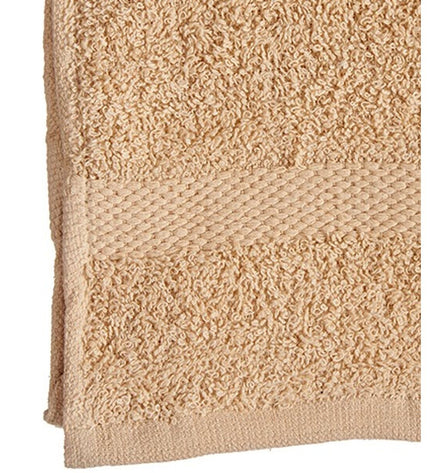 Set of 12 Berilo crème-colored bath towels, 80% cotton and 20% polyester, 30x50 cm, displayed folded and stacked.