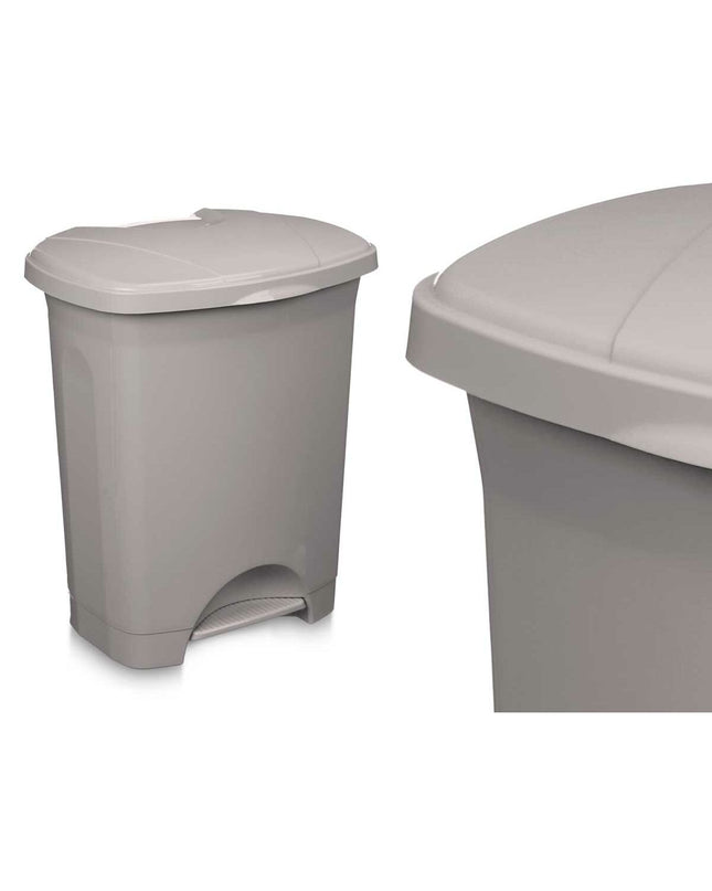Set of four gray plastic 30L pedal trash cans for home kitchen storage and organization by BigBuy Home.
